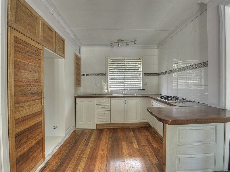 74 Peelwood Parade, Halls Head WA 6210