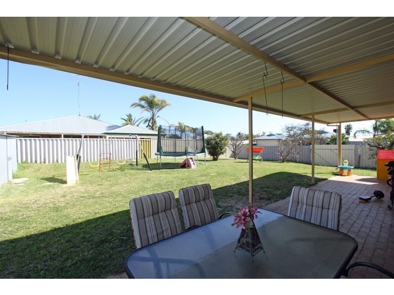 10 Malvern Rise, Greenfields WA 6210