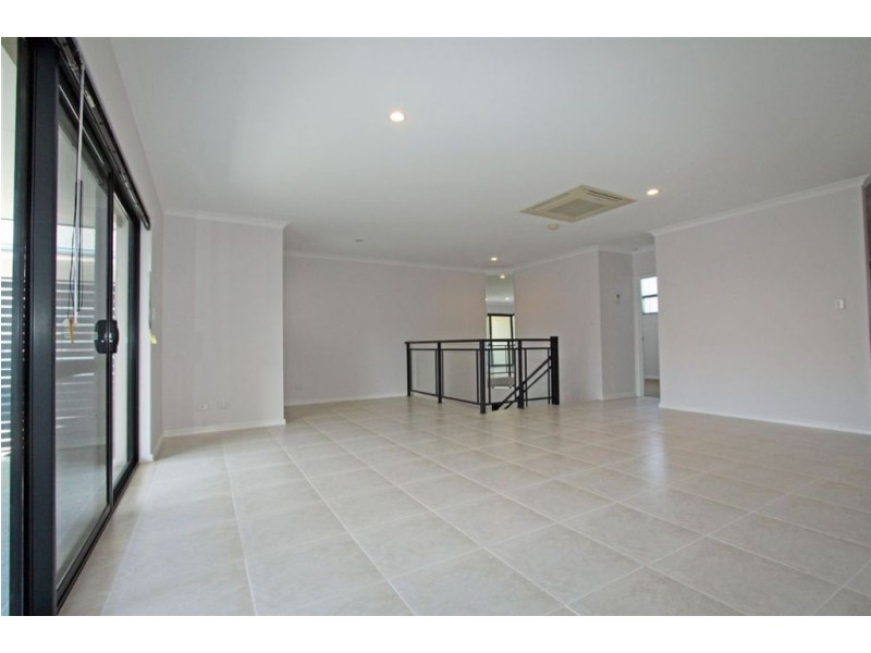 3/28 Davey Street, Mandurah WA 6210