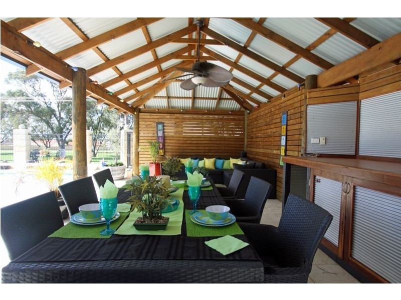 12 Dalrymple Terrace, Halls Head WA 6210