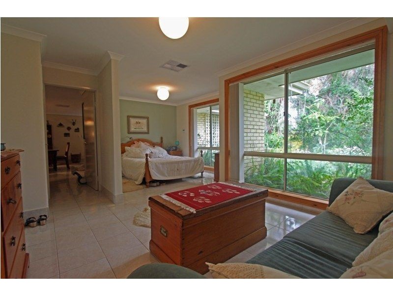 3 Redhill Place, Greenfields WA 6210