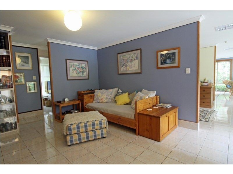 3 Redhill Place, Greenfields WA 6210