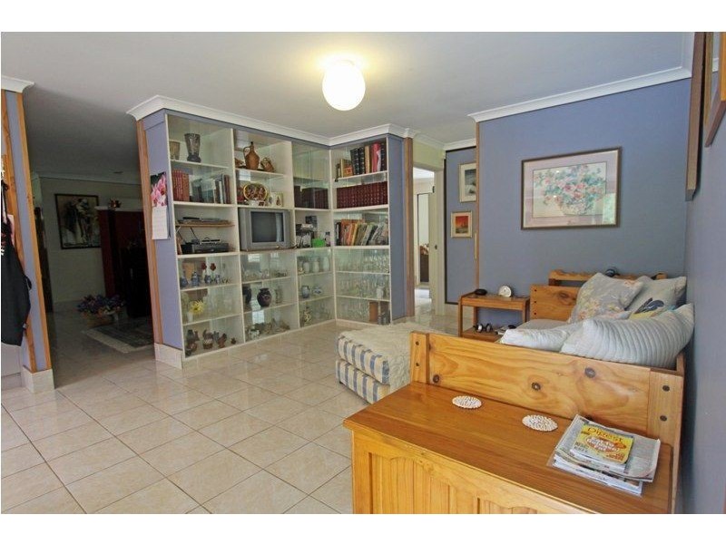 3 Redhill Place, Greenfields WA 6210