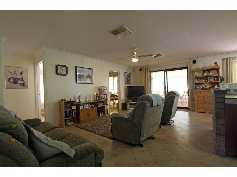 103 Boundary Road, Dudley Park WA 6210