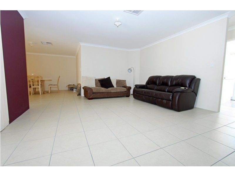 82 Camden Way, Meadow Springs WA 6210