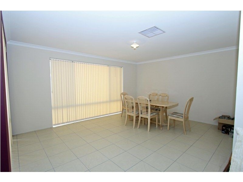 82 Camden Way, Meadow Springs WA 6210