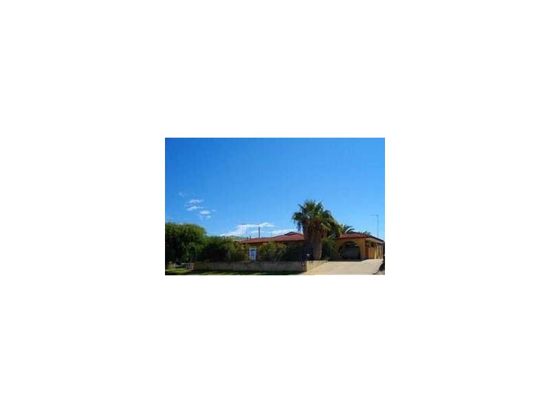 15 Dampier Drive, Golden Bay WA 6174