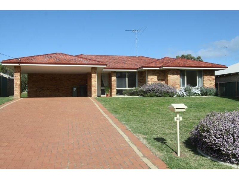 25 Ivanhoe Crescent, Falcon WA 6210
