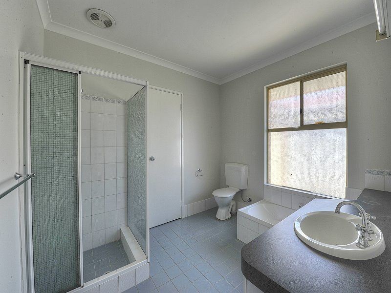 2/181 McLarty Road, Halls Head WA 6210