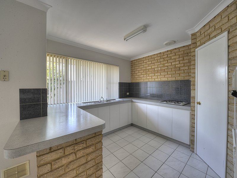 2/181 McLarty Road, Halls Head WA 6210