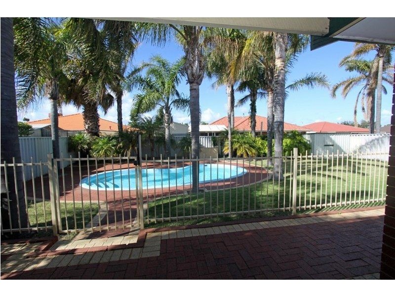 170 Oakmont Avenue, Meadow Springs WA 6210