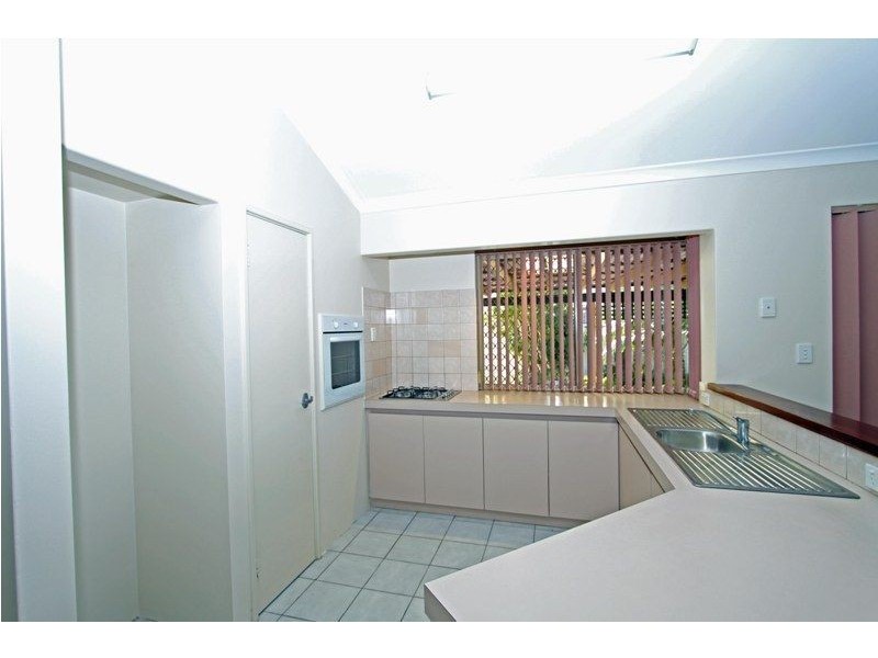 170 Oakmont Avenue, Meadow Springs WA 6210