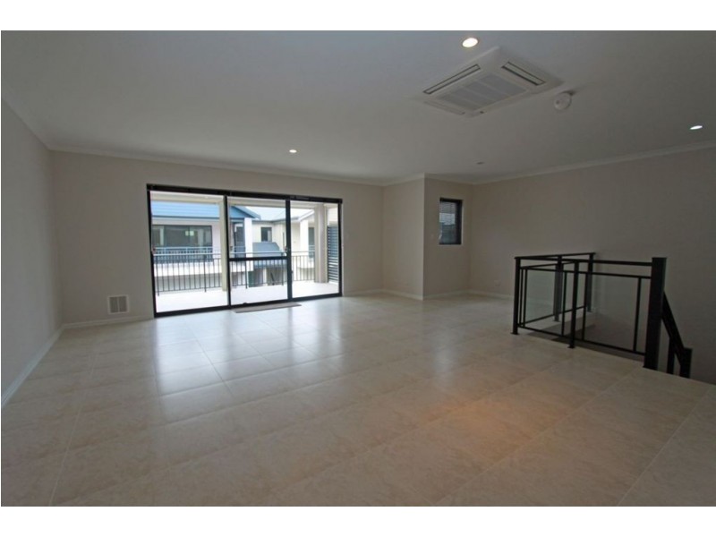 9/28 Davey Street, Mandurah WA 6210