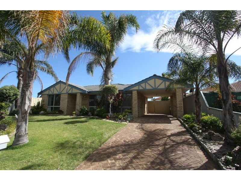 27a Muntries Place, Halls Head WA 6210