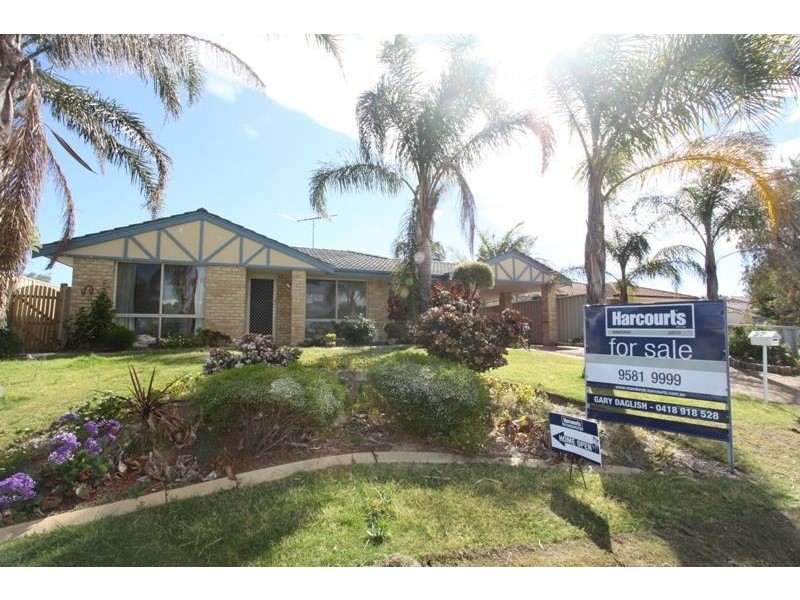 27a Muntries Place, Halls Head WA 6210