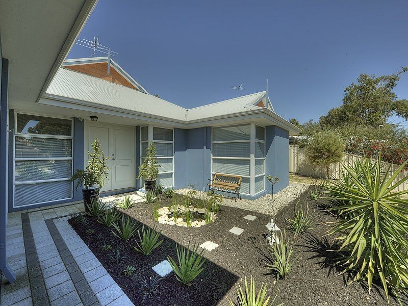 14 Sandalwood Close, Falcon WA 6210