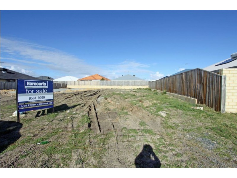 241 Peelwood Parade, Halls Head WA 6210