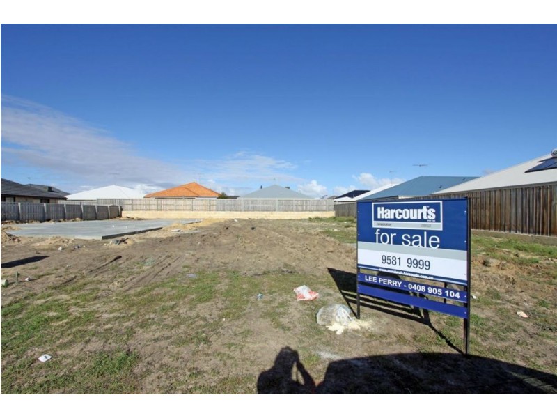 241 Peelwood Parade, Halls Head WA 6210