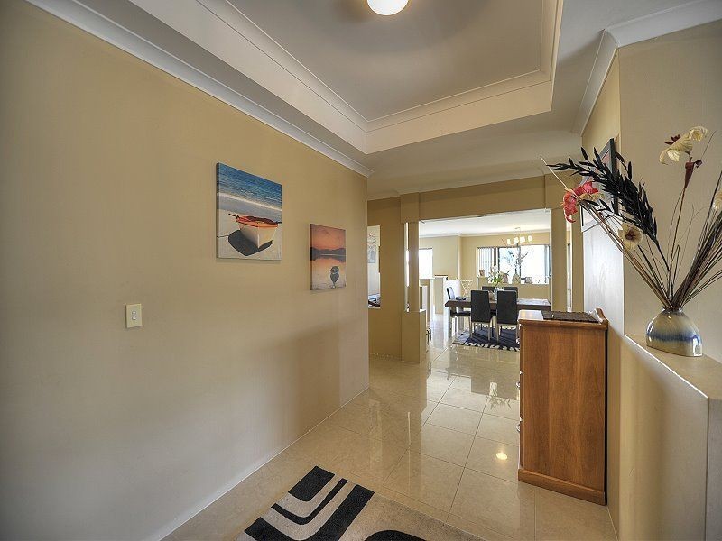 10 Bookleaf Loop, Halls Head WA 6210