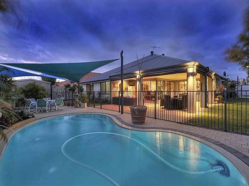 22 Brackenridge Ramble, Meadow Springs WA 6210