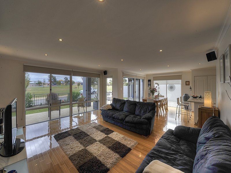 11 Mandjar Lane, Wannanup WA 6210