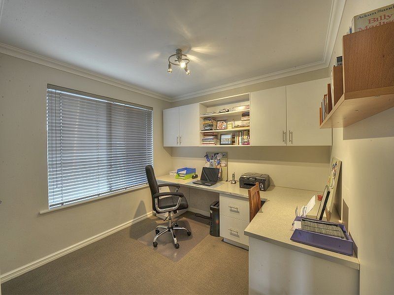 11 Mandjar Lane, Wannanup WA 6210