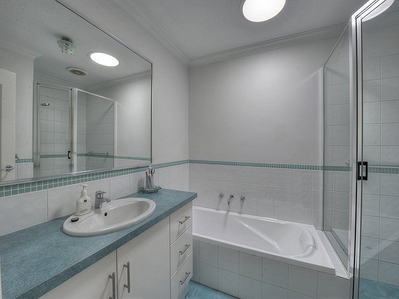 11 Mandjar Lane, Wannanup WA 6210