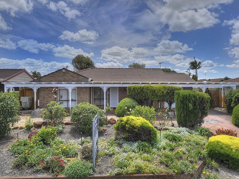 32 Peelwood Parade, Halls Head WA 6210