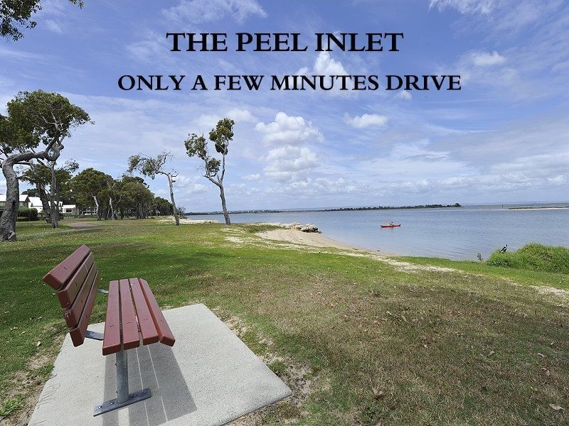 32 Peelwood Parade, Halls Head WA 6210