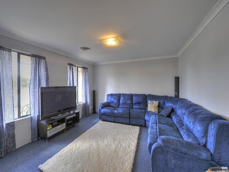 2 Jollup Way, Ravenswood WA 6208