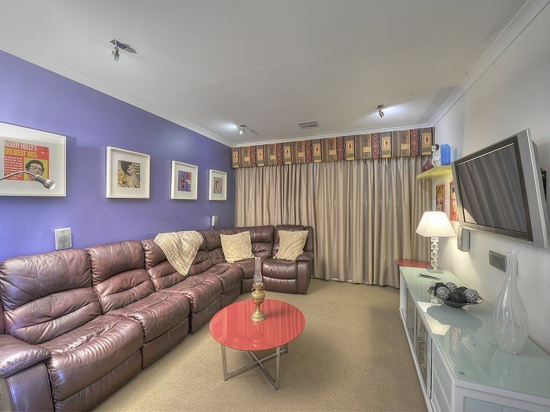 32 Anhinga Trail, Dudley Park WA 6210