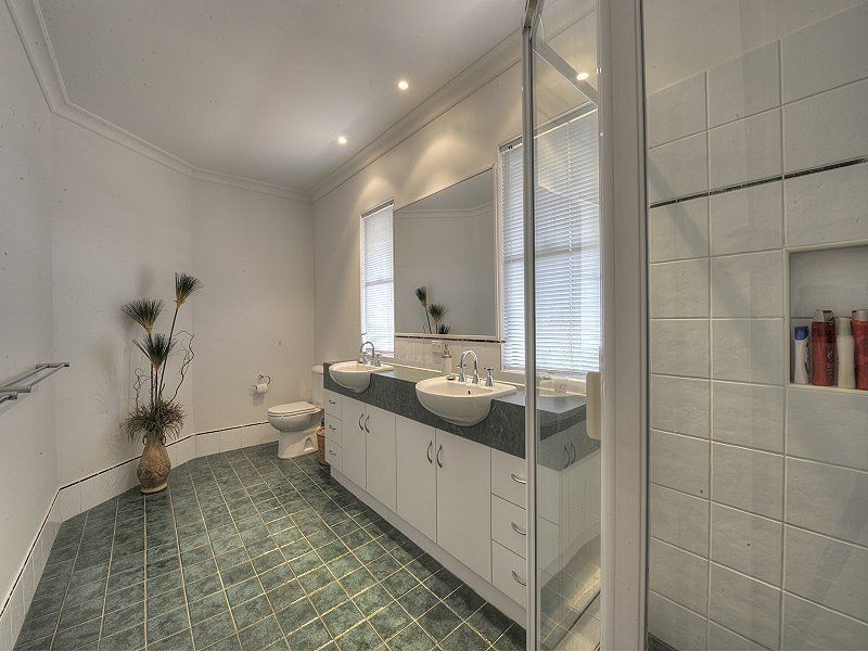 8 Cervantes Drive, Erskine WA 6210