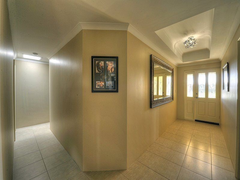 37 Bibbulmun Meander, Ravenswood WA 6208