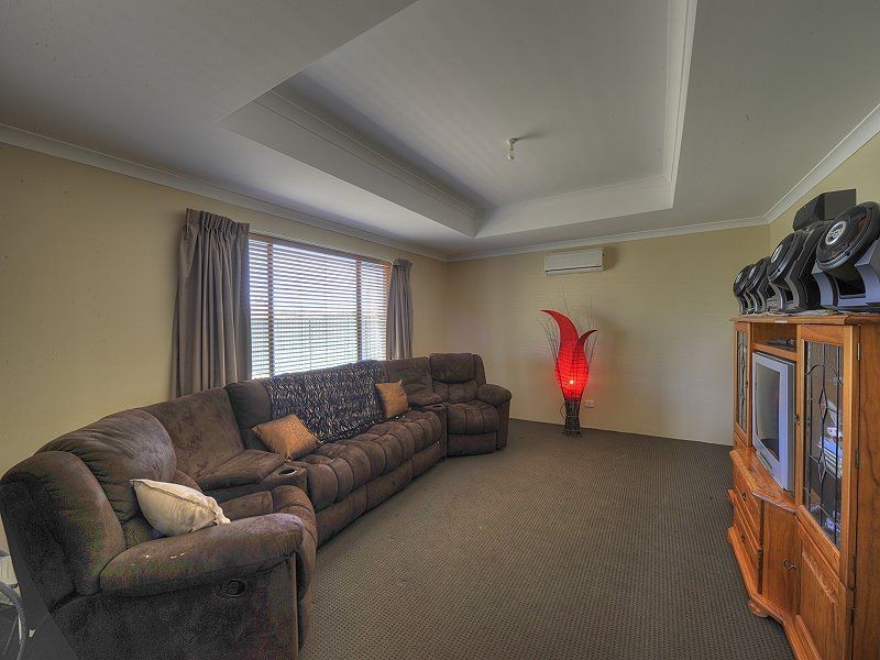 37 Bibbulmun Meander, Ravenswood WA 6208