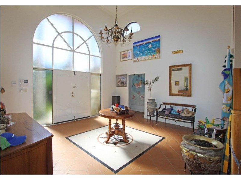 50 Cambria Island Retreat, Halls Head WA 6210