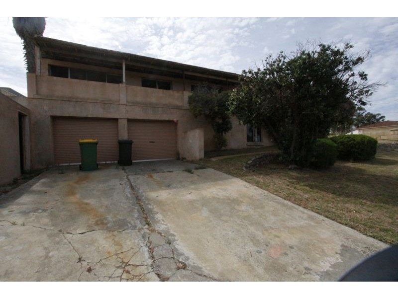 6 Minos Place, San Remo WA 6210