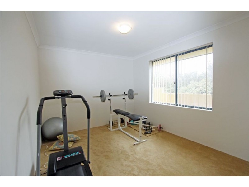 18 Hazelmere Drive, Dawesville WA 6211