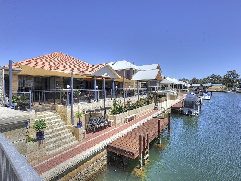 1 Ragamuffin Point, Halls Head WA 6210