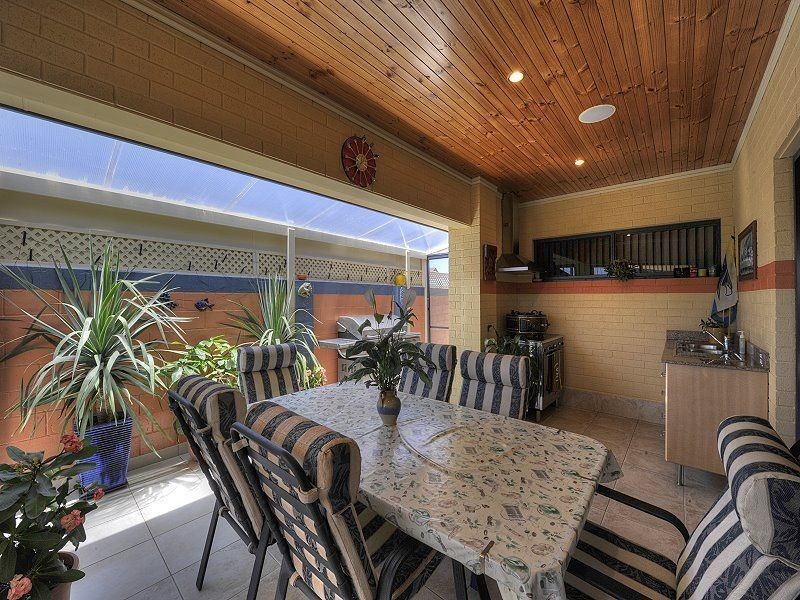 1 Ragamuffin Point, Halls Head WA 6210
