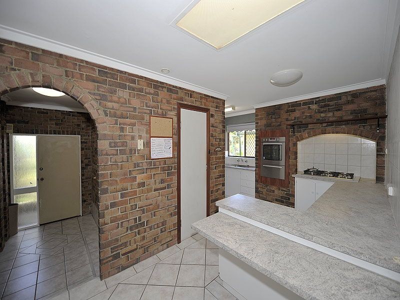 4 Dadger Street, Dudley Park WA 6210