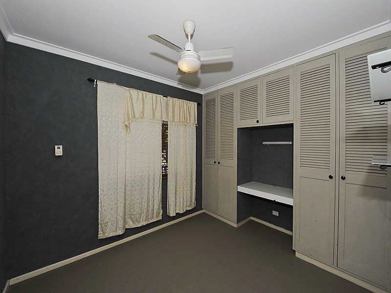 4 Dadger Street, Dudley Park WA 6210