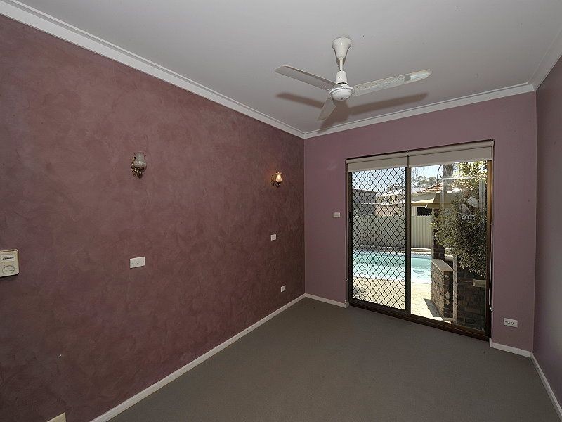 4 Dadger Street, Dudley Park WA 6210