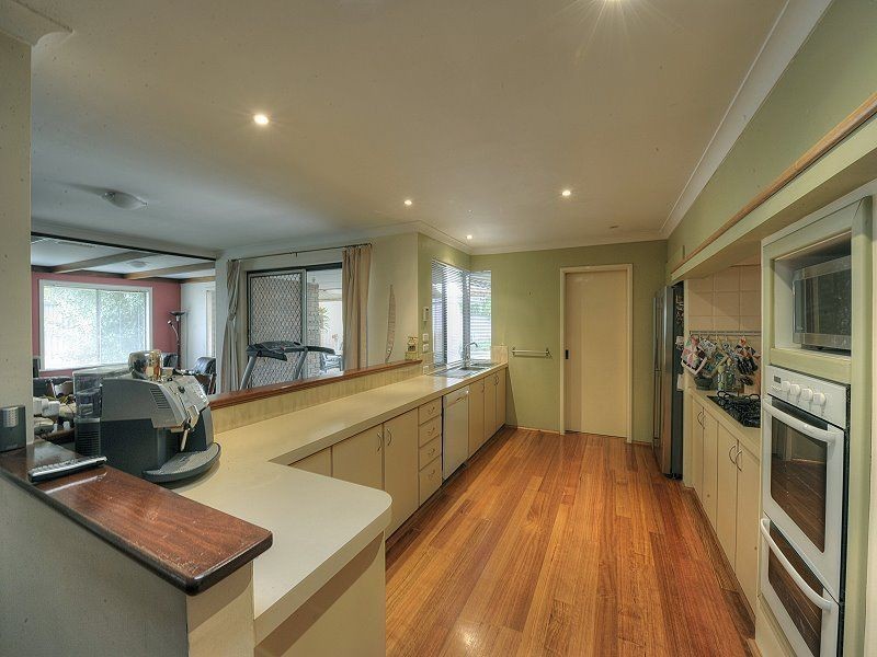 26 Hanson Way, Dudley Park WA 6210