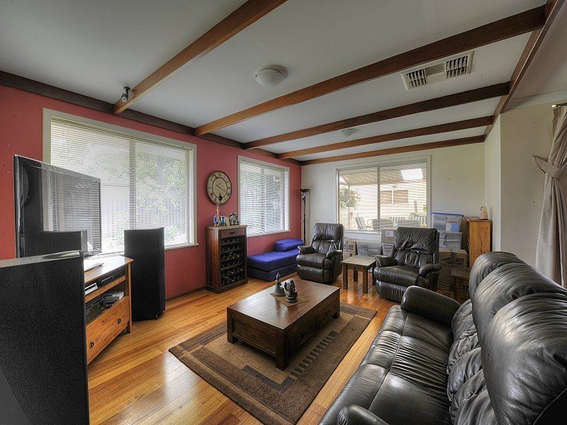 26 Hanson Way, Dudley Park WA 6210