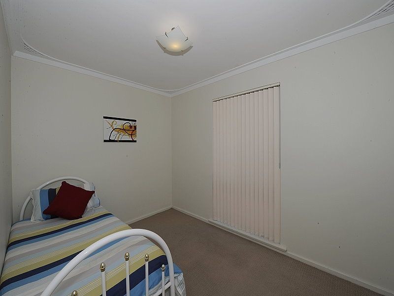 27 Sievewright Street, Silver Sands WA 6210
