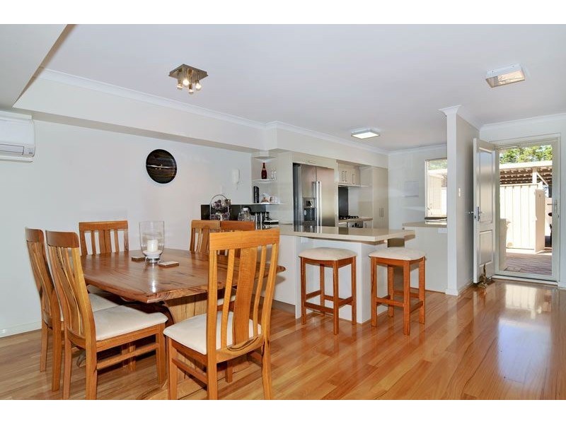 8/5 Weatherley Place, Mandurah WA 6210