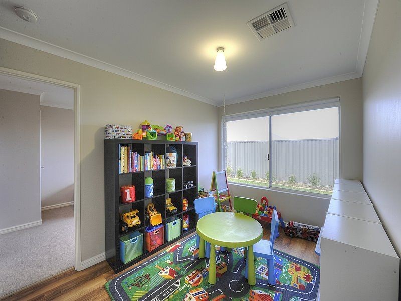 136 Countess Circuit, South Yunderup WA 6208
