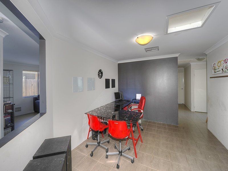 111 Hudson Drive, Dudley Park WA 6210