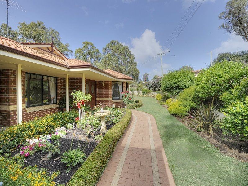 10 Parkridge Drive, Bouvard WA 6211