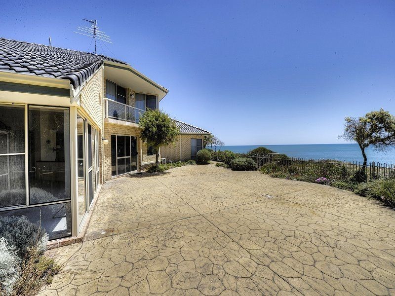 13 Caravel Way, Halls Head WA 6210
